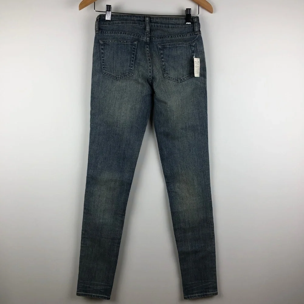 Uniqlo Skinny Fit Distressed Jeans Size 23